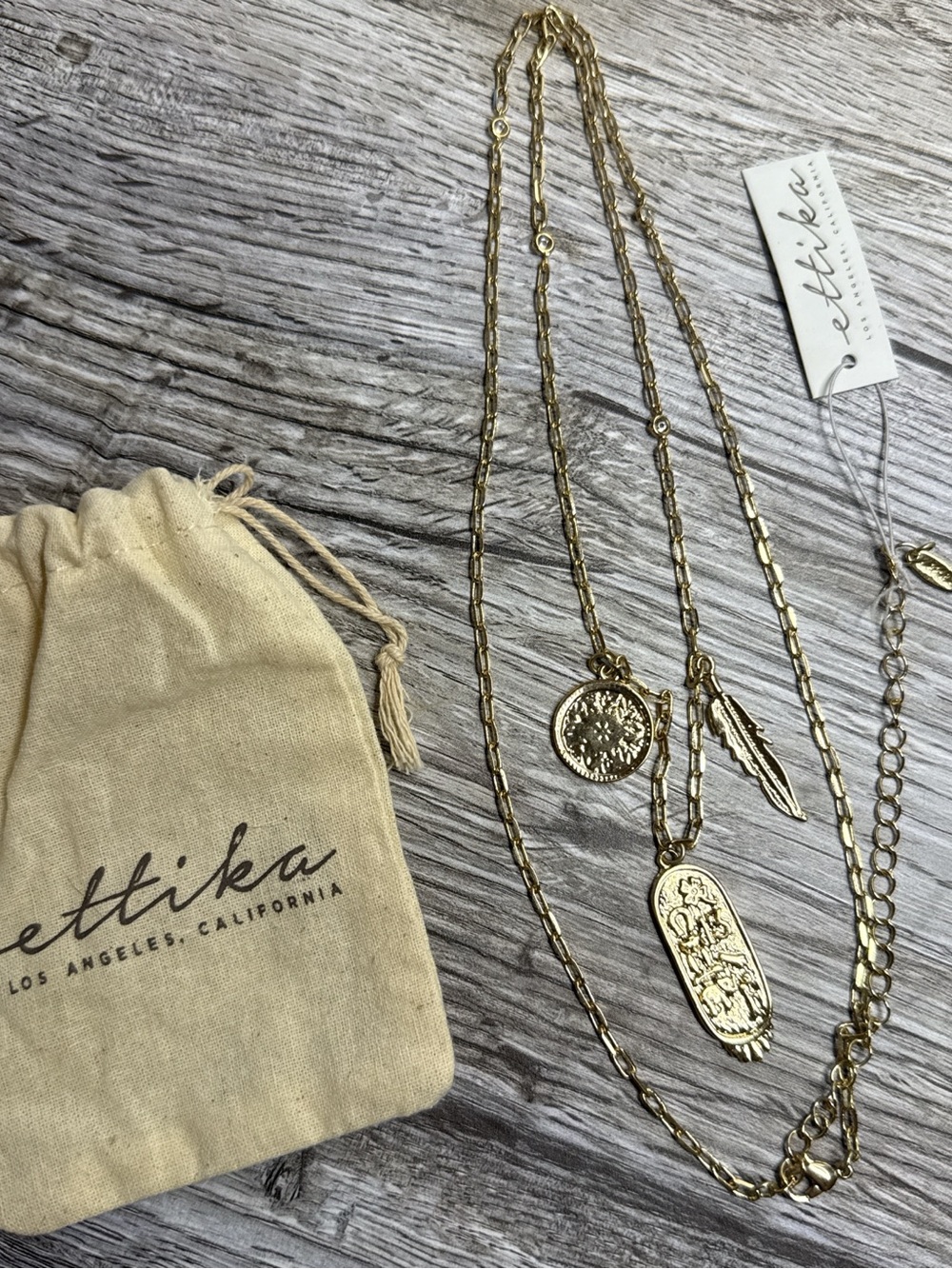 Ettika 18k Gold 'Sunken Treasures' Pendant Necklace